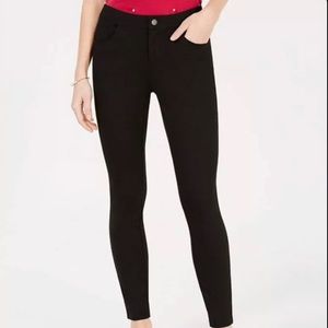 Maison Jules Every Day Skinny Size 0 Capris